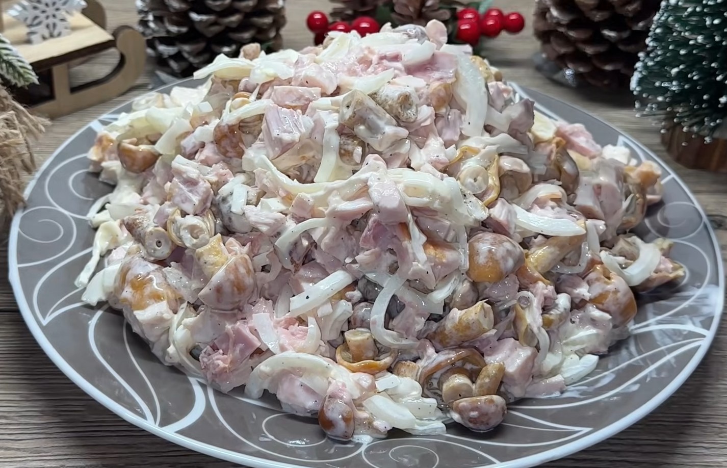 Greitos 3 ingredientų salotos šventiniam stalui. Paprastos, sočios ir skanios!