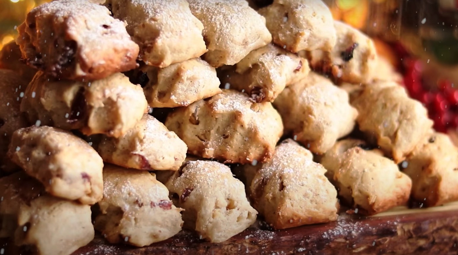 Kalnas sausainių šventėms. Vokiški naminiai sausainiai.