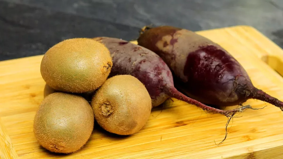 Burokėlių ir kivių salotos: kartą išbandžiau ir visada jas gaminu! Valgau jas net naktį!