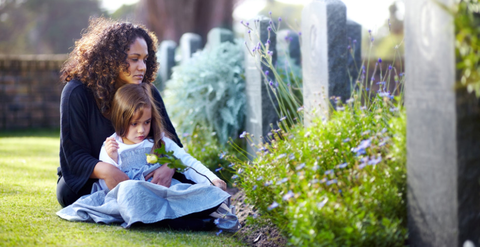 Ryšys tarp pasaulių: kaip mirę artimieji bando su jumis susisiekti