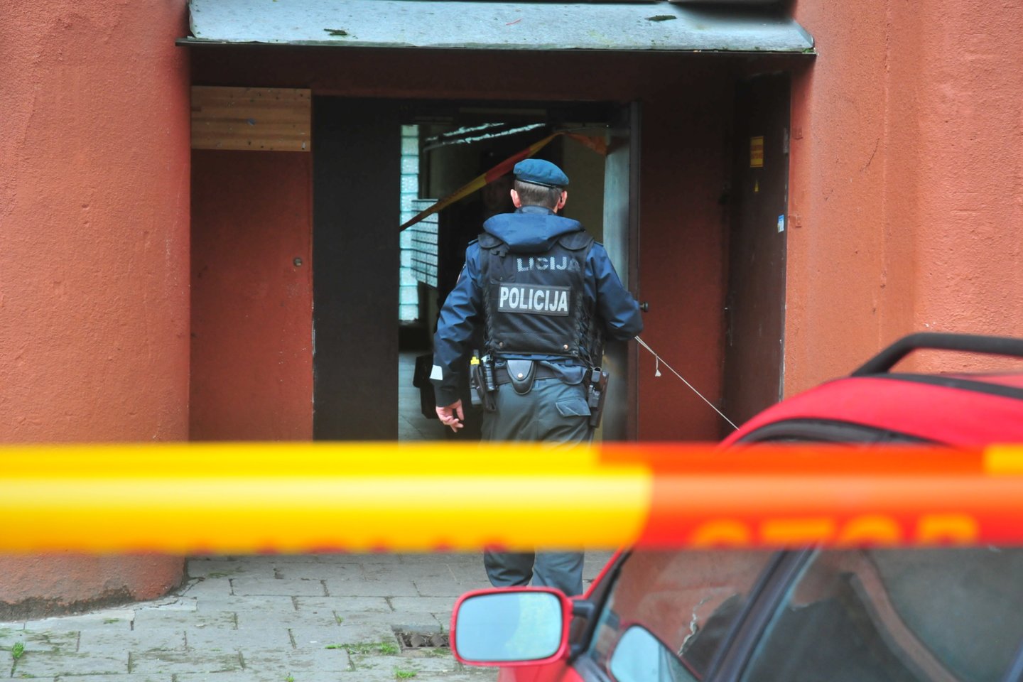 Vilniuje daugiabučio laiptinėje rastas mirusio vyro kūnas: policija tiria aplinkybes