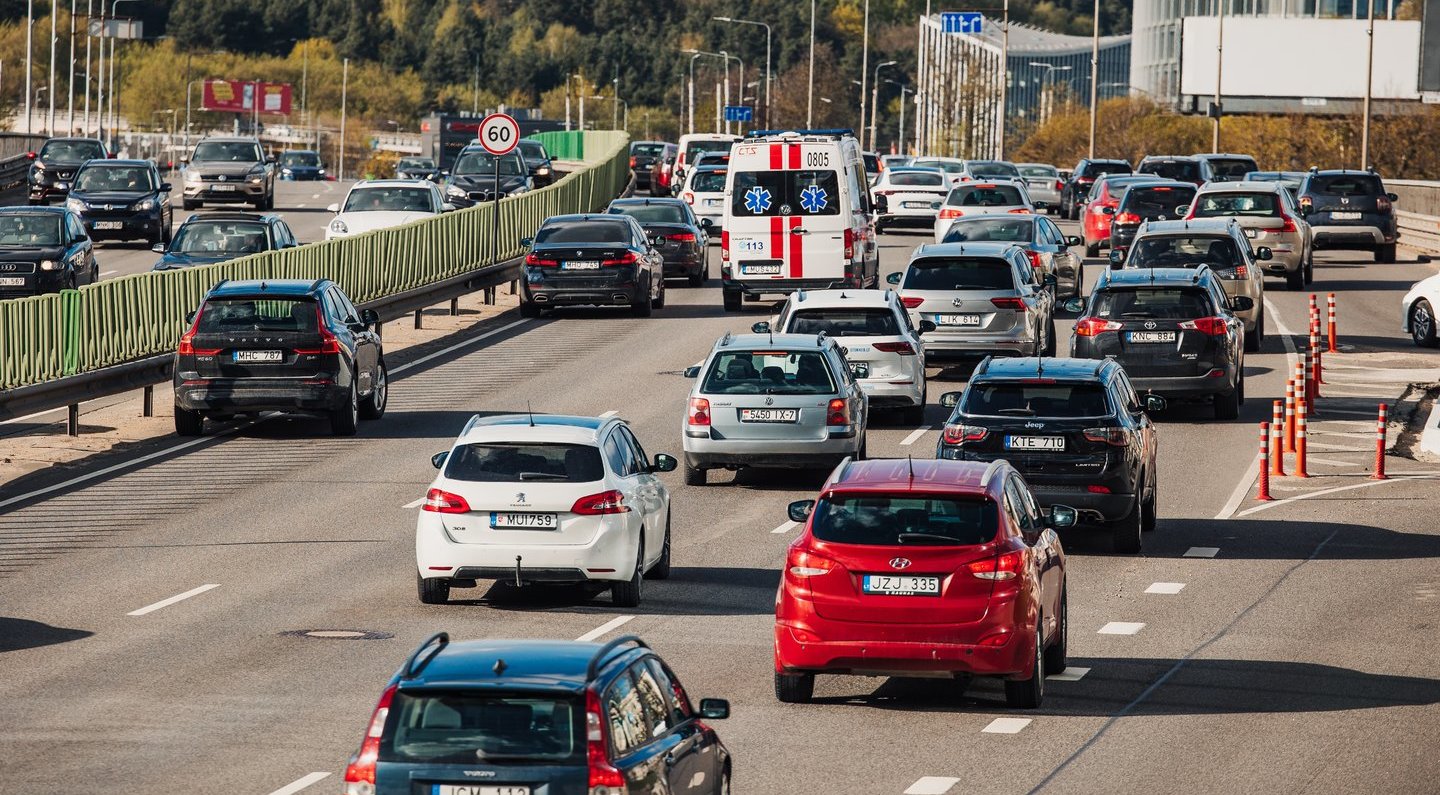 Europos transporto sektoriui gresia milžiniški nuostoliai dėl klimato kaitos ekstremalių reiškinių