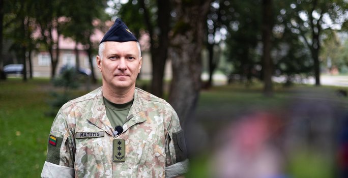 Kas būtų, jei atskristų 10 dronų? Ekspertų reakcijos – be užuolankų