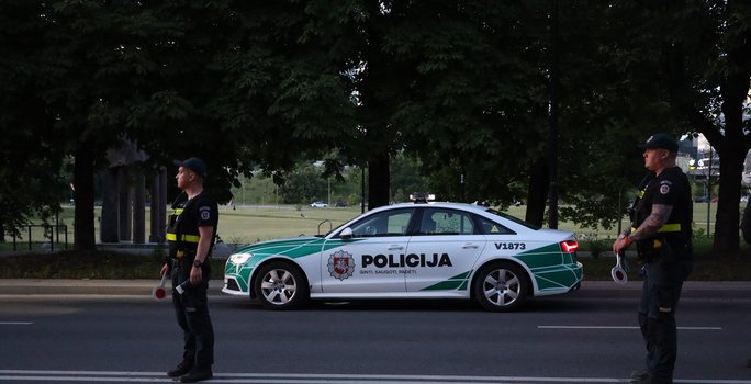 Nuo policijos pabėgęs pavojingas vyras vis dar slapstosi: gyventojams – skubus pranešimas