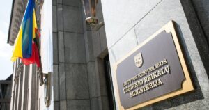 URM siūlo uždrausti dviem Rusijos oligarchams atvykti į Lietuvą 5 metams
